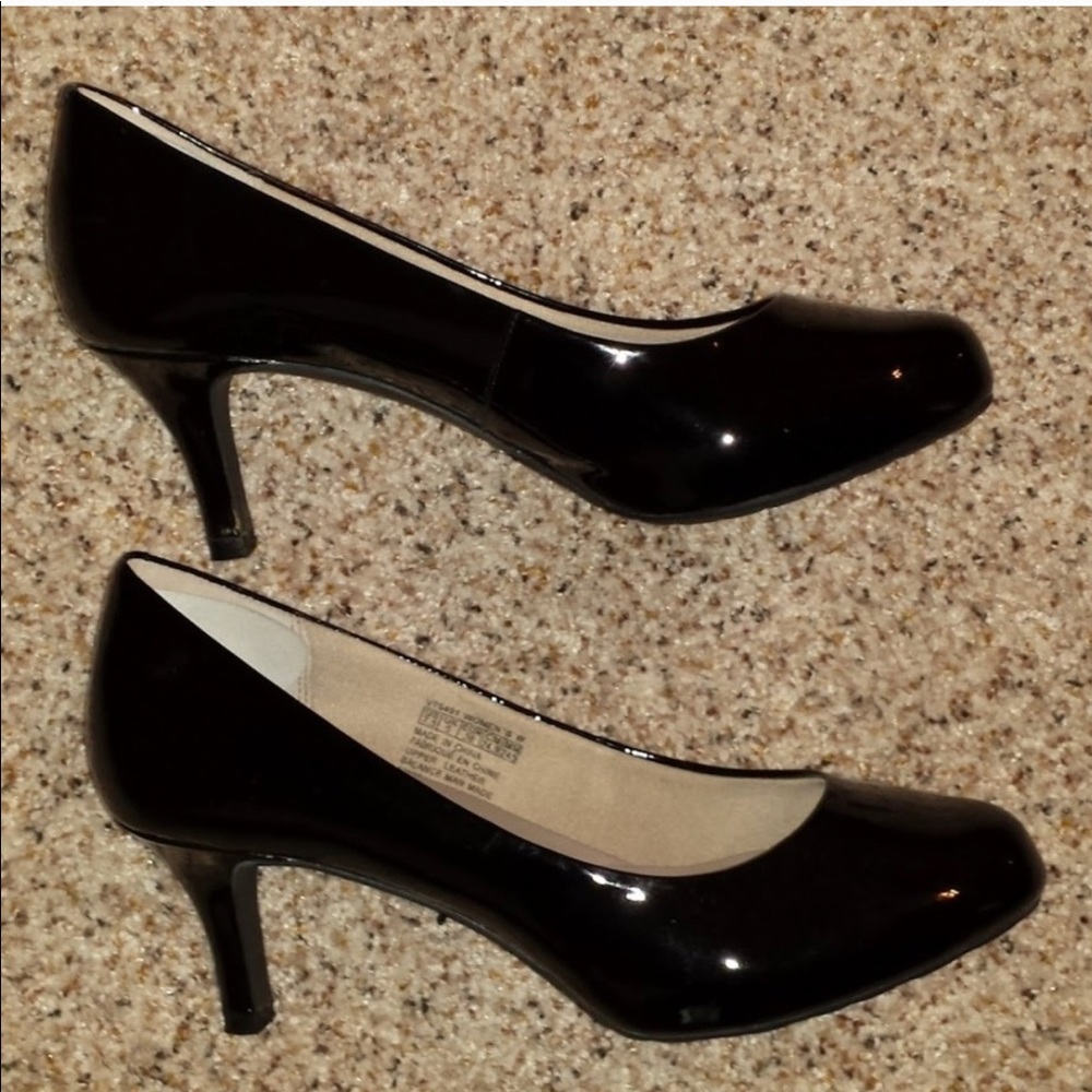 Women's Rockport Black Patent Leather Heels